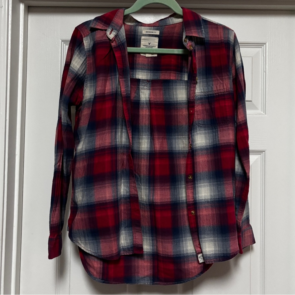 American Eagle Outfitters Red and Blue Plaid Shirt